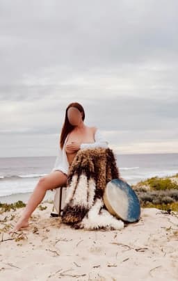 Tantric massage practitioner Lou on Perth coastline