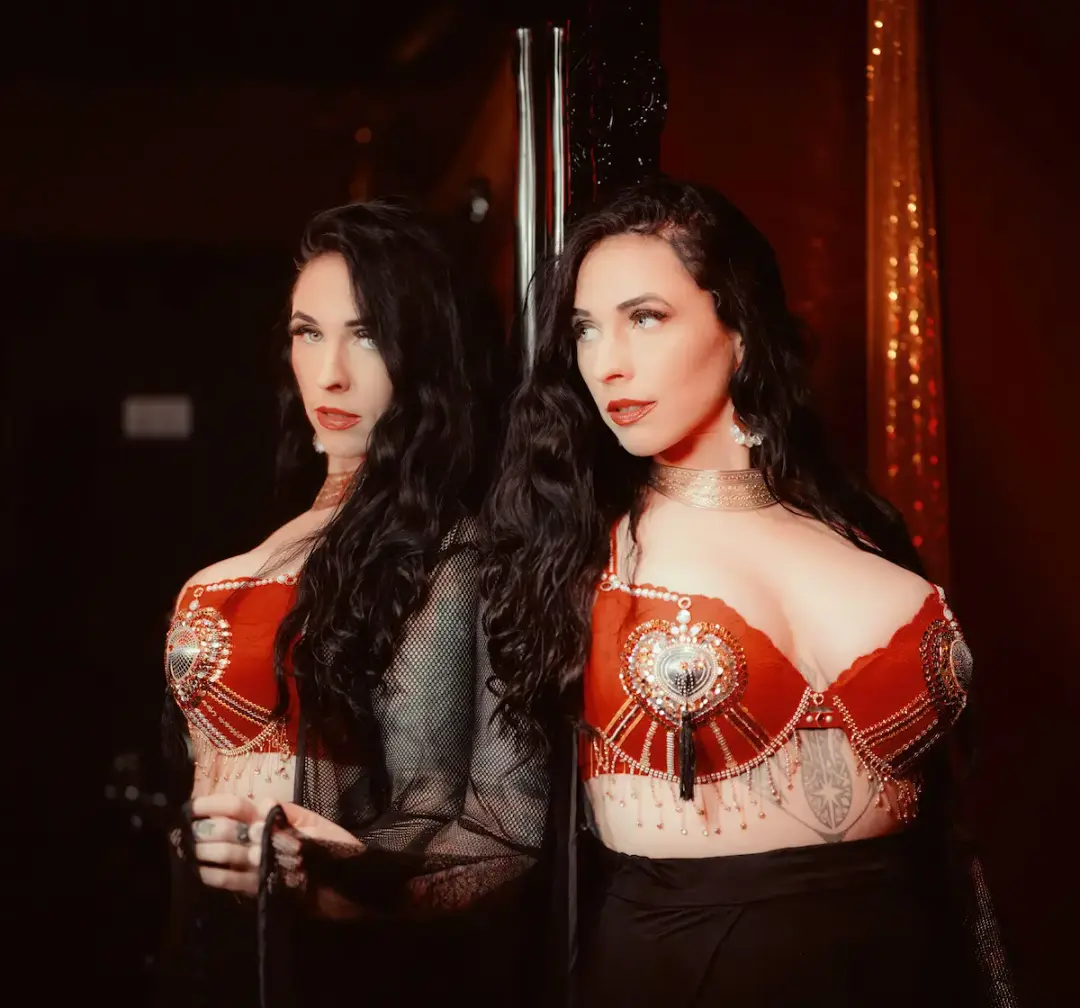 MoonRose Magick offering tantric massage services in Gold Coast MoonRose Magick offering tantric massage services in Gold Coast