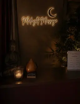 Midnight Massage reception area in Glen Iris Melbourne Midnight Massage reception area in Glen Iris Melbourne